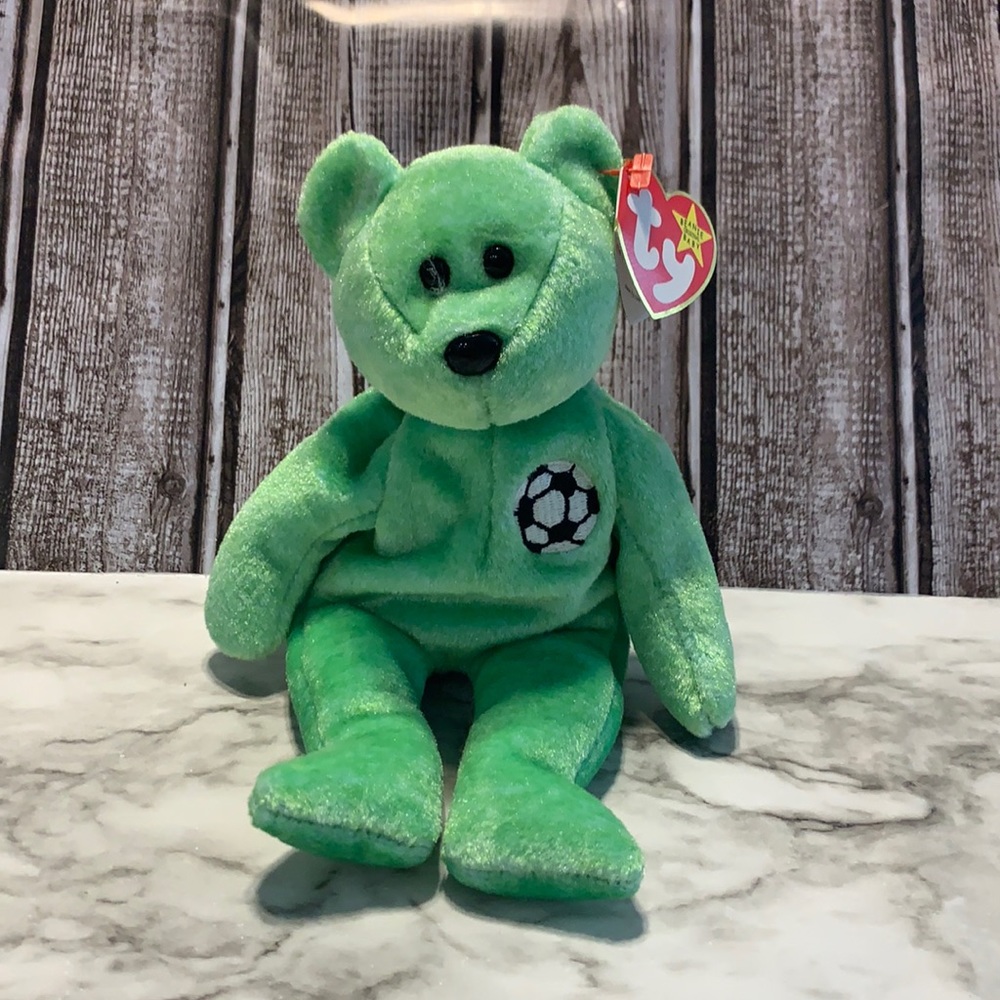 Ty Beanie Baby “Kicks” Birthdate August 16, 1998